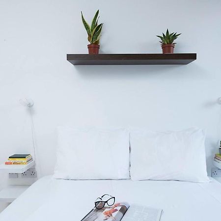 Stylish 2 Bedroom Flat With Balcony In London Bagian luar foto